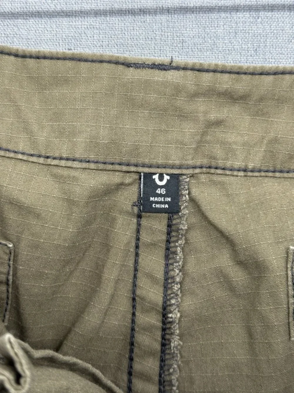 True Religion Cargo Relaxed Fit Shorts Mens 46 10